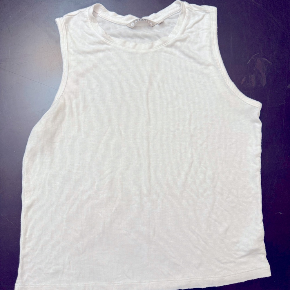 Athleta white muscle shirt